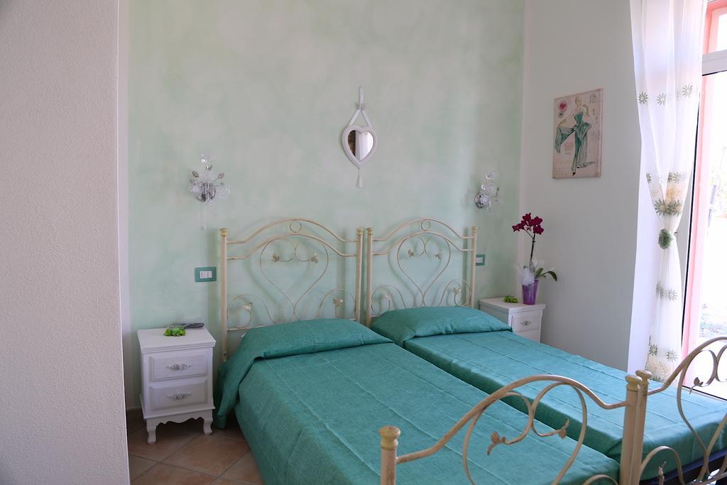 אולביה B&B Le Rose חדר תמונה